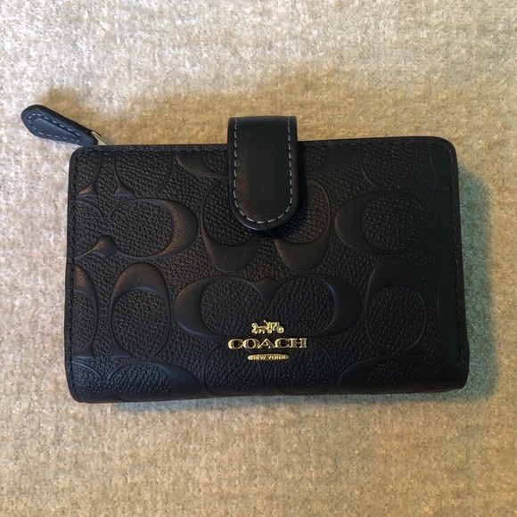NEW Coach Signature Wallet - Picture 1 of 6